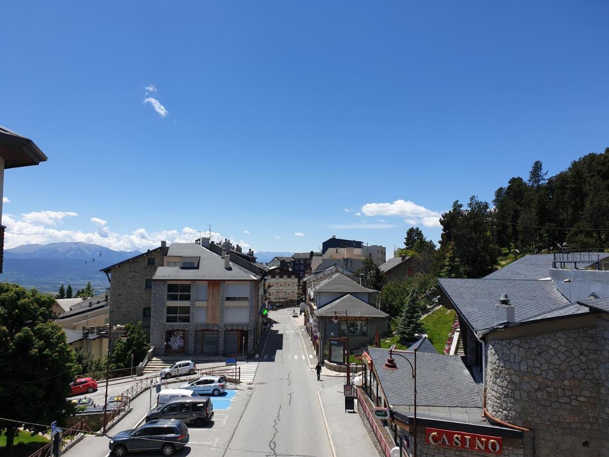 Apt Cosy, 4 Pers, Plein Centre Ville, Parking Offert Font-Romeu-Odeillo-Via Luaran gambar